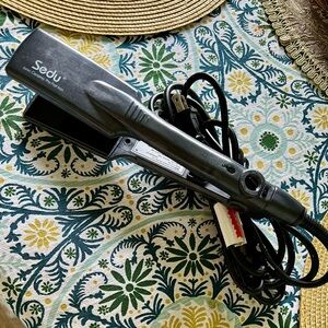 Classic Sedu Hair Straightener & Holder